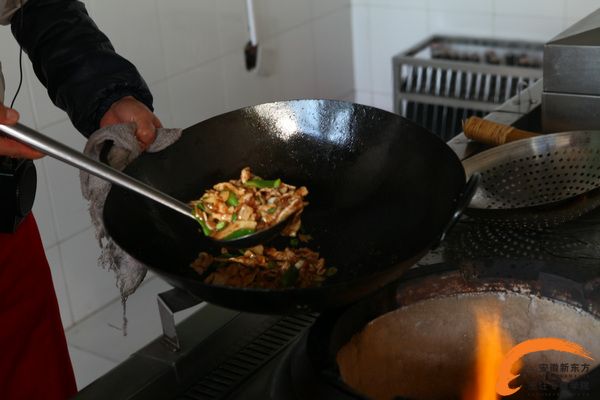 周航大师教你做腐乳爆肉