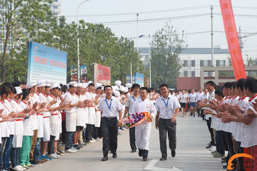 我院外聘大师进校授课