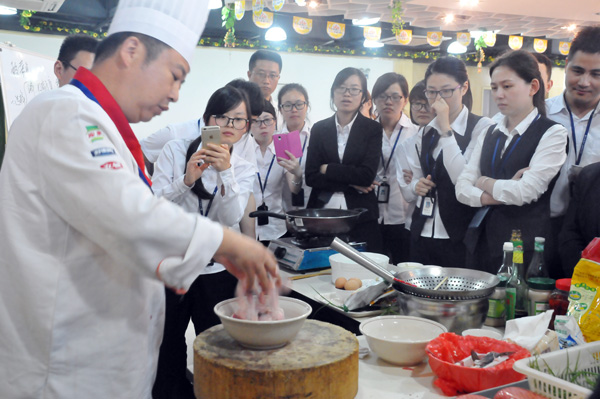 【暖男女神成长记】这个母亲节  他们的感恩方式来啦