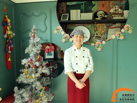 余汪根，江苏小厨娘餐饮管理有限公司双龙大道店厨师长，年薪16万元