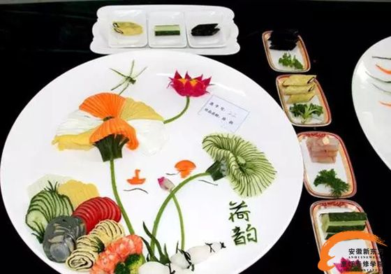 践一炒一勺情怀，絮一刀一刻风采