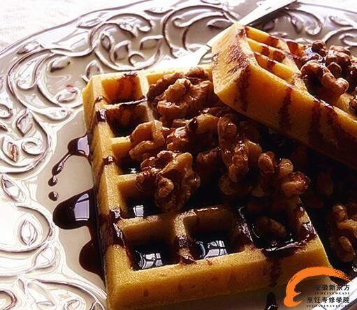 核桃燕麦华夫饼