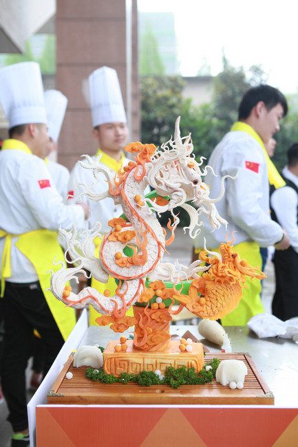 中科大举办第四届美食文化节 新东方师生大放异彩