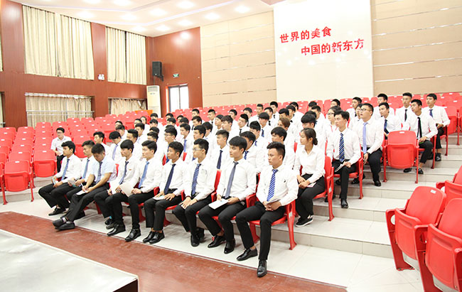 北京麻辣诱惑餐饮有限公司在我院举办招聘会