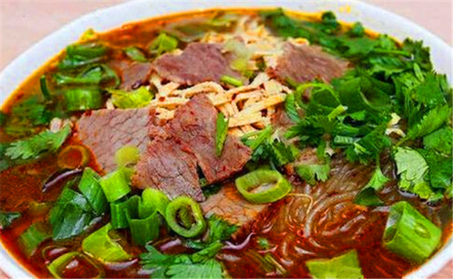 正宗的淮南牛肉汤到哪里学？推荐你到安徽新东方