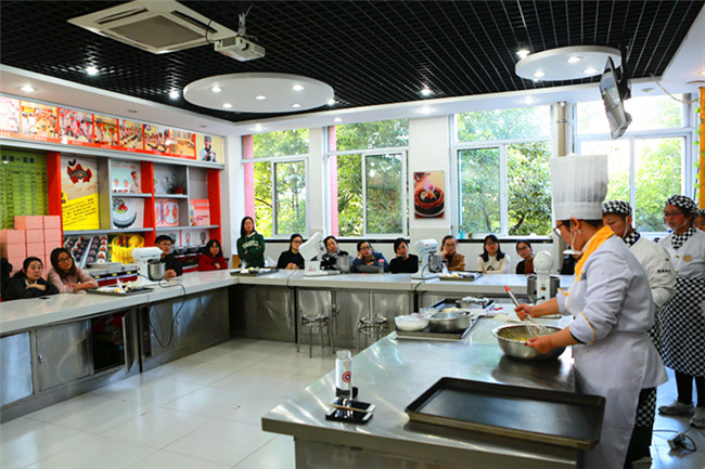 合肥市新站高新区总工会烘焙培训再度来袭