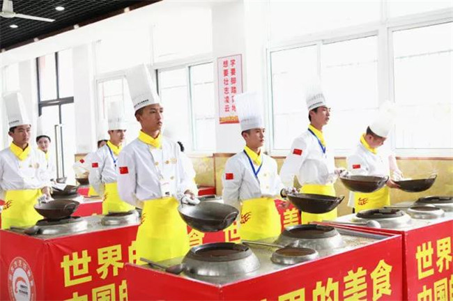 这就是传说中的站如松?