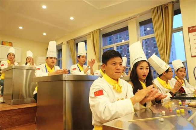 这学习态度,杠杠滴!