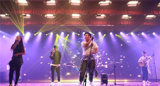 灵魂乐队独家演绎周杰伦的《晴天》,浪漫得刚刚好