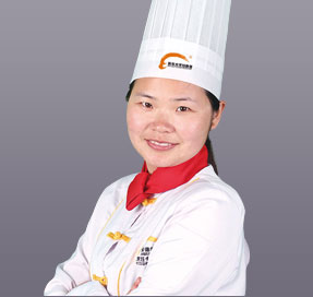 崔亮云