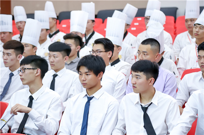 钱江源餐饮管理有限公司来我校招贤纳士