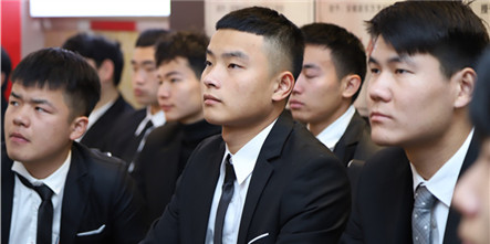 青年餐厅来我校进行专场招聘