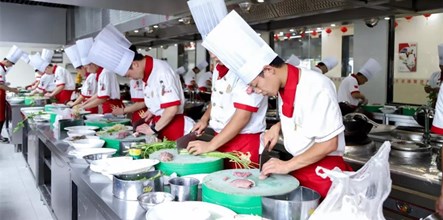 学了厨师，你比别人强在哪里？