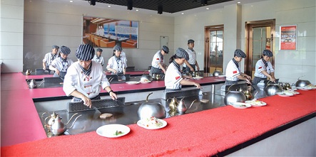 读普高还是职业院校？学校到底应该怎么选？