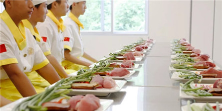 孩子想学厨，家长该阻拦吗？