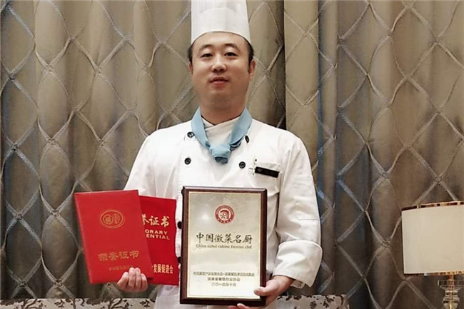 李杨杨：从新东方学子到徽菜主厨，学烹饪创造美好人生！