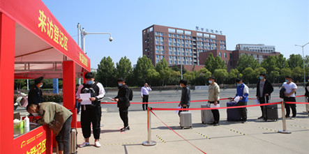 【校园防疫】安徽新东方五一假期不放假，严格落实新生报名入学防疫工作