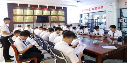 上海桂满陇餐饮管理有限公司来我校招聘烹饪人才！