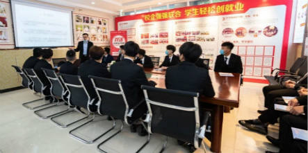 【江苏小厨娘招聘专场】待遇丰厚，晋升机制完善，更有成功学长现场传授烹饪经验！