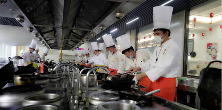 【考证进行时】安徽新东方举行职业资格证考试