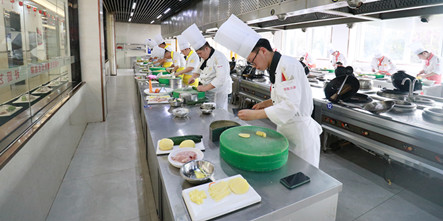 新秀崛起，整装待发|第六届“新东方杯”全国烹饪技能大赛合肥预选赛火热进行中