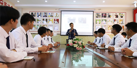 馨忆坊大酒店来我校招聘人才
