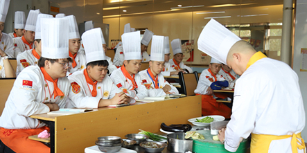 话题 | 当今社会，掌握一门“硬技能”到底有多重要？