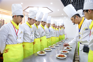 烹饪技术培训学校 \