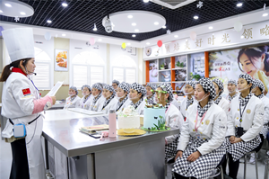 西点学校 \