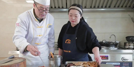 2021年餐饮创业该怎么做？满满干货让你白拿！