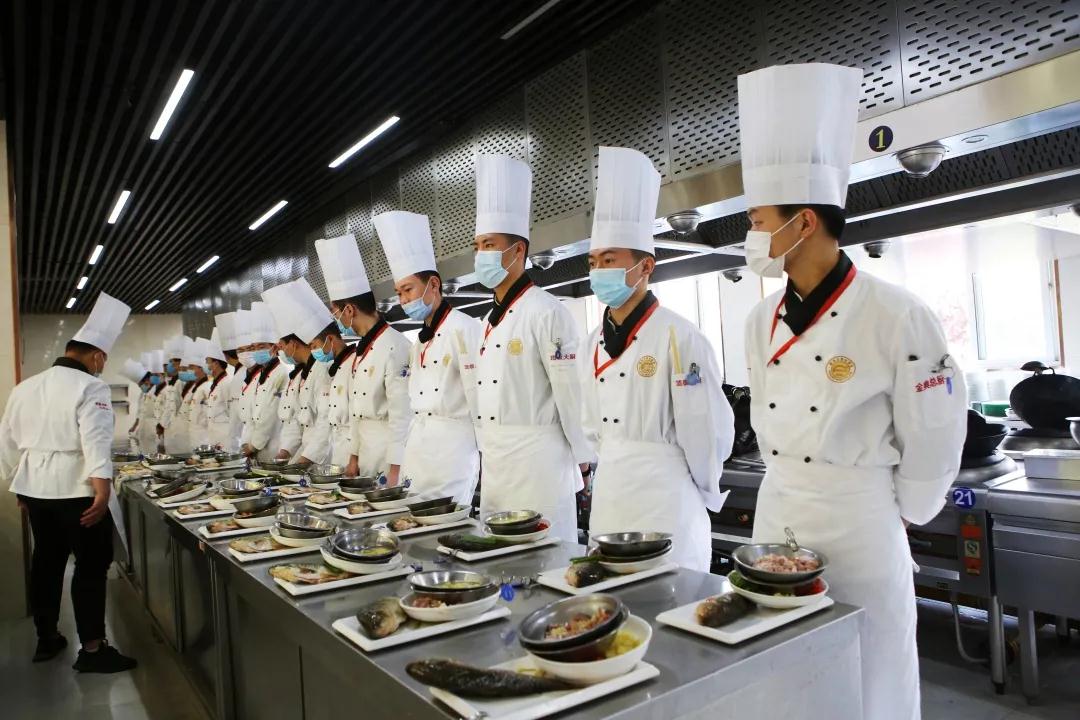 现在学烹饪技术还有前途吗？未来就业怎么样？