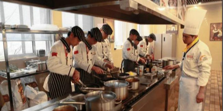 热爱烹饪,初心不改,是安徽新东方学子的态度!