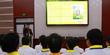 浙江田野餐饮管理有限公司来我校举办专场招聘会
