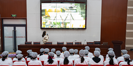 优质就业！华润万家旗下 Ole'精品超市来我校举办专场招聘会！