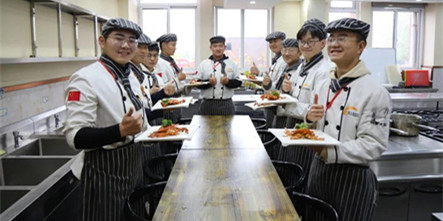 初高中生想上职业技术学校，怎么选学校？