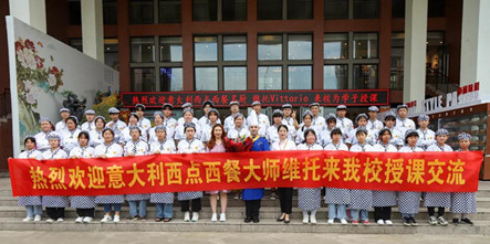 外教课堂|这么帅的外教，拿来吧你