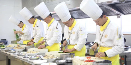 初高中毕业学技术，来安徽新东方！