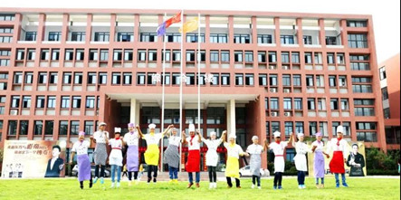 选错了学校不满意，现在就可以转学