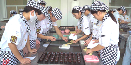 中秋快乐！快来看看安徽新东方独特的过节方式~