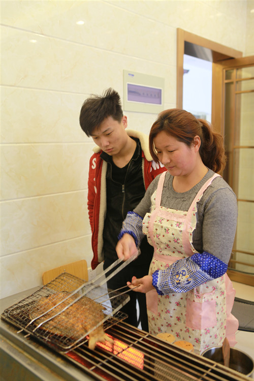 学烤鱼一般多少钱 \