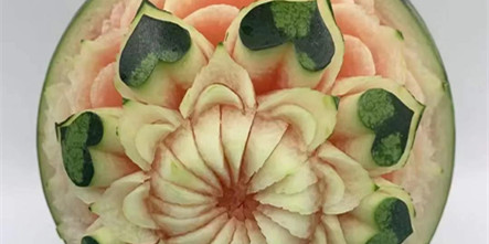 这朵花有点不一样！来看看学生们的雕花作品