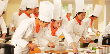 实施“技能中国行动”——技能人才将更受欢迎