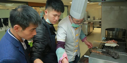 小本创业学什么技术好？餐饮技术怎么样？