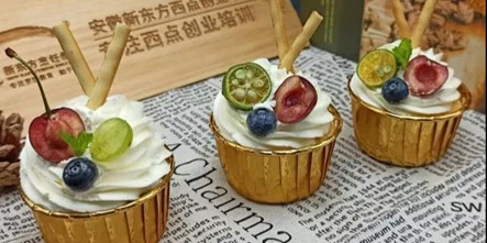 学西点蛋糕到什么学校好？来安徽新东方烹饪学校