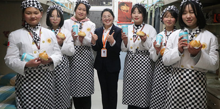 情系新生，温暖慰问，安徽新东方开展新生慰问活动