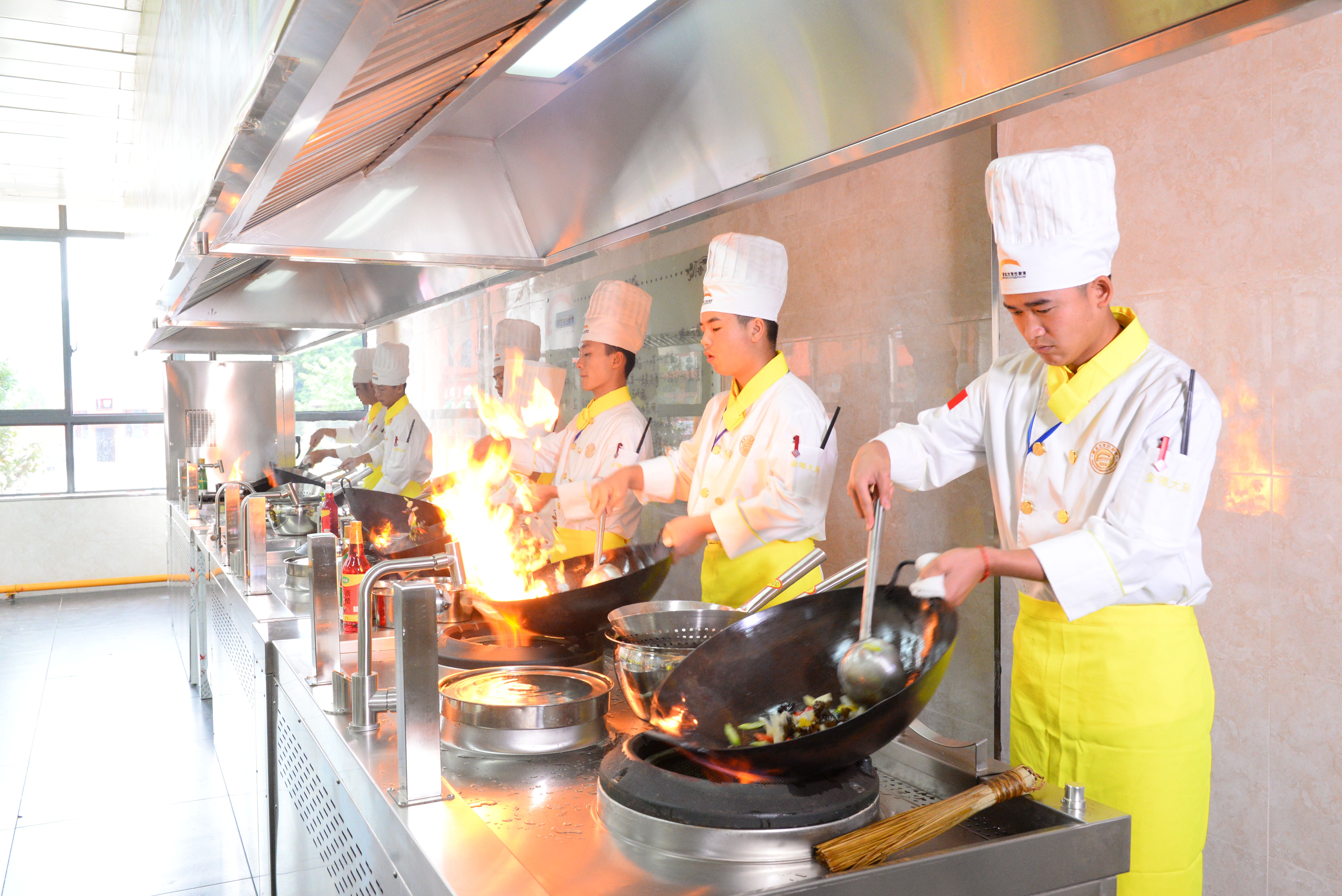 合肥学中餐烹饪学费 \