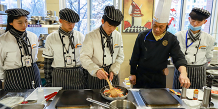 初高中生学西餐，有前景，更有“薪”未来!