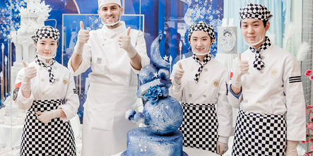 初中毕业没基础能学西点吗？有发展前途吗？