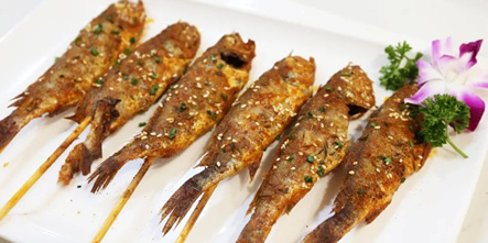 夜市摆摊卖什么小吃好？推荐这几种热门项目