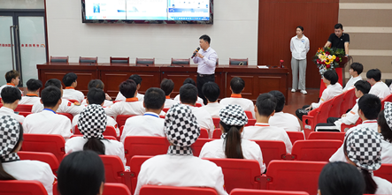 【企业宣讲】远洋船员管理有限公司走进安徽新东方为学子们带来精彩的宣讲会